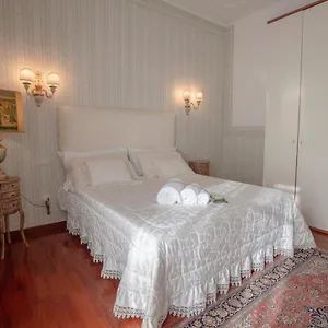 A Due Passi Bed and breakfast Olbia